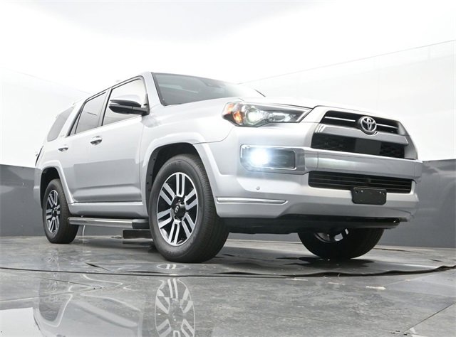Used 2022 Toyota 4Runner Limited image 24