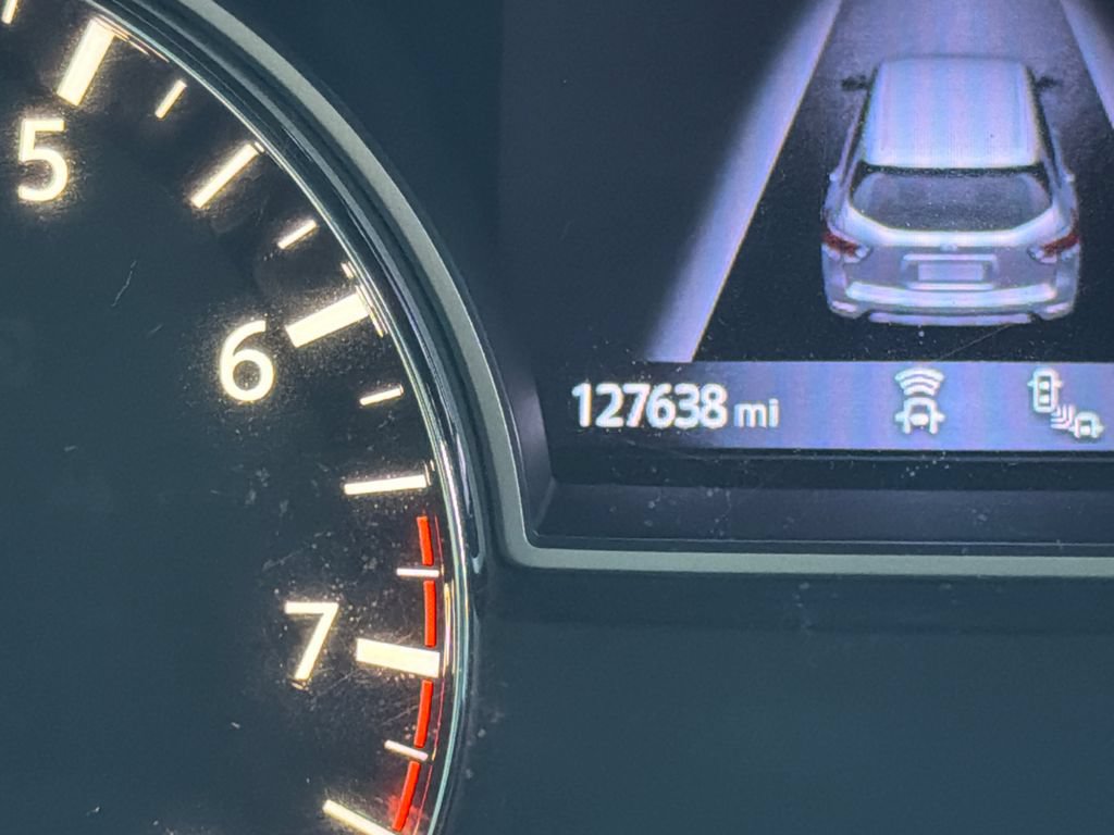 Used 2019 Nissan Pathfinder SV FWD image 27
