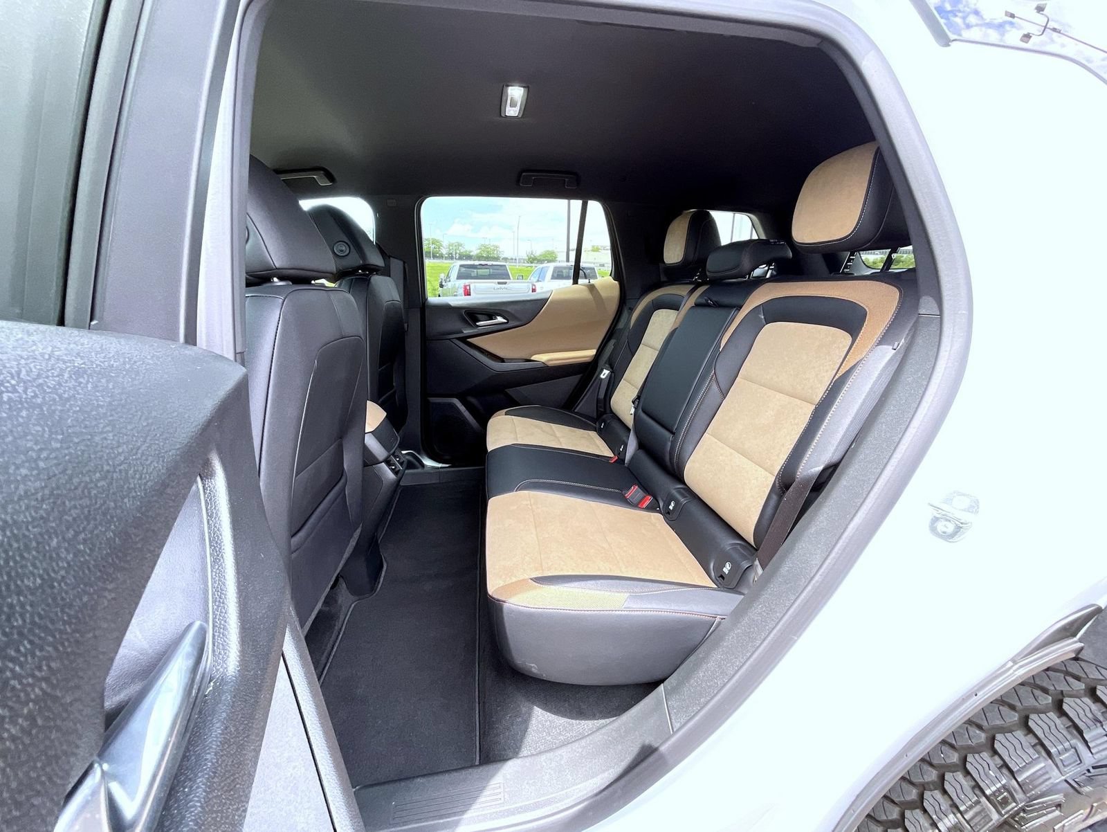 Certified 2026 Chevrolet Equinox ACTIV w/ Safety and Technology Package AWD/4WD image 21