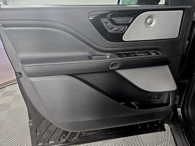 New 2026 Lincoln Aviator Reserve AWD/4WD image 12