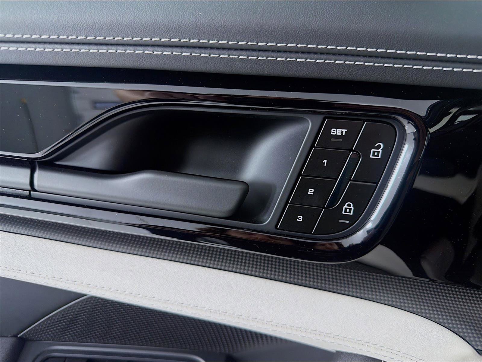 New 2026 Porsche Panamera Turbo AWD/4WD image 7
