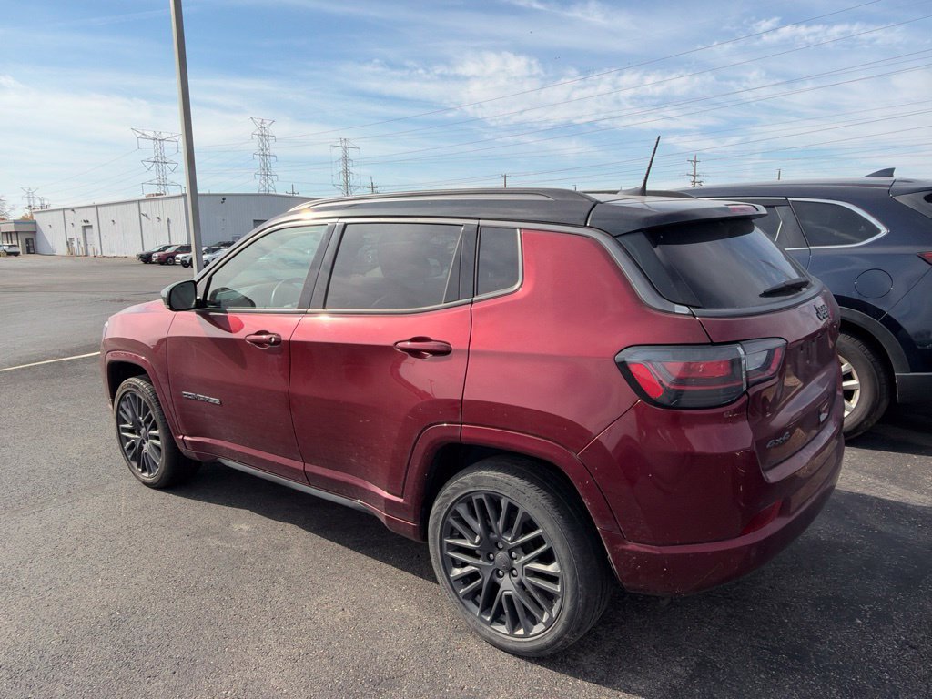 Used 2022 Jeep Compass High Altitude AWD/4WD image 3