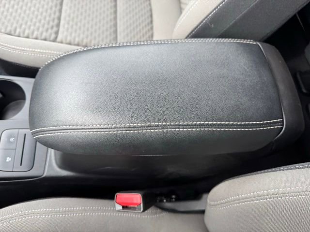 Used 2022 Ford Escape SE w/ Convenience Package image 17