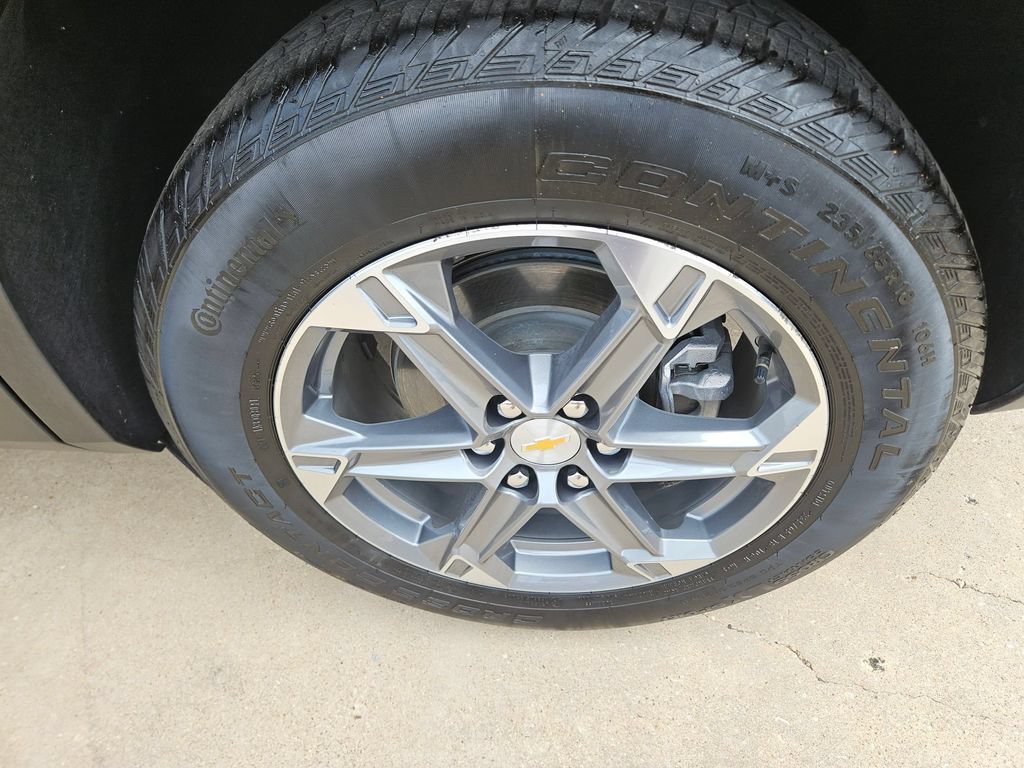 Used 2025 Chevrolet Blazer LT FWD image 25