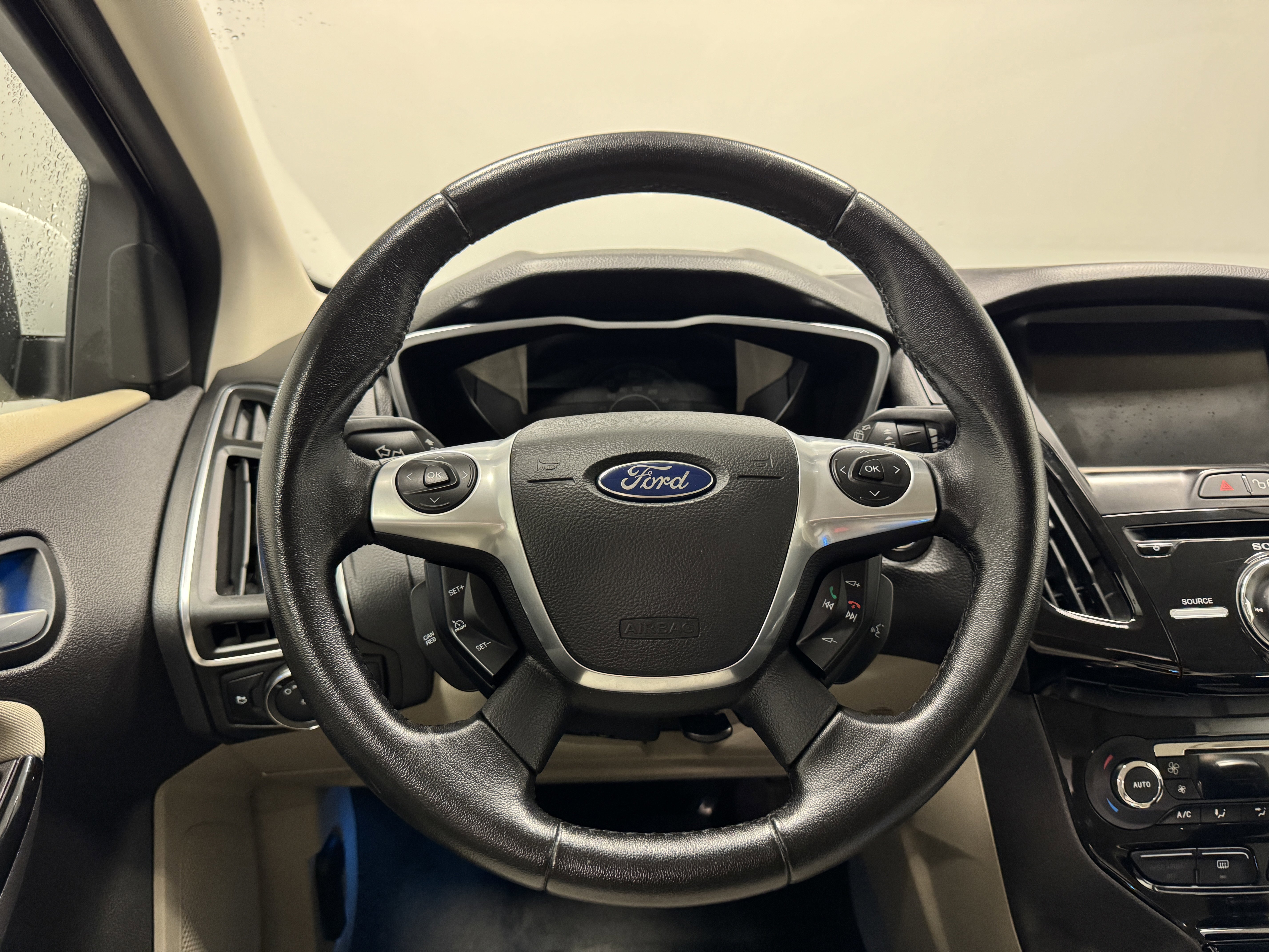 Used 2013 Ford Focus Electric Hatchback image 16