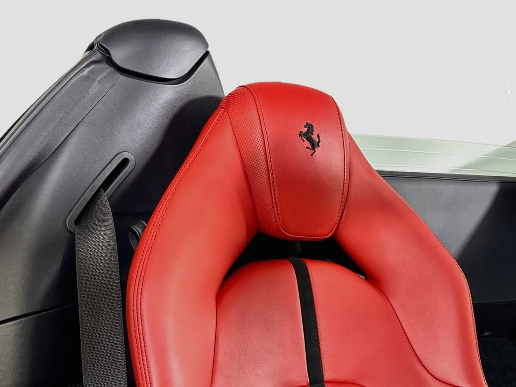Certified 2022 Ferrari F8 Tributo RWD image 20