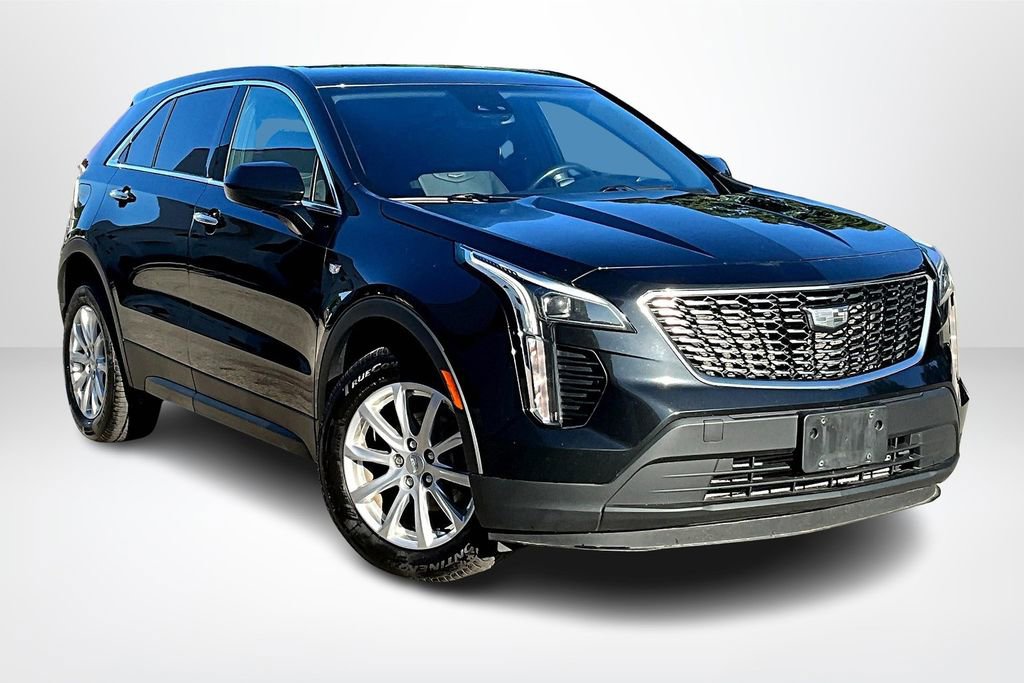 Used 2021 Cadillac XT4 Luxury image 3
