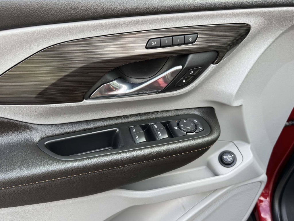 Used 2021 GMC Terrain SLT w/ Infotainment Package II FWD image 19