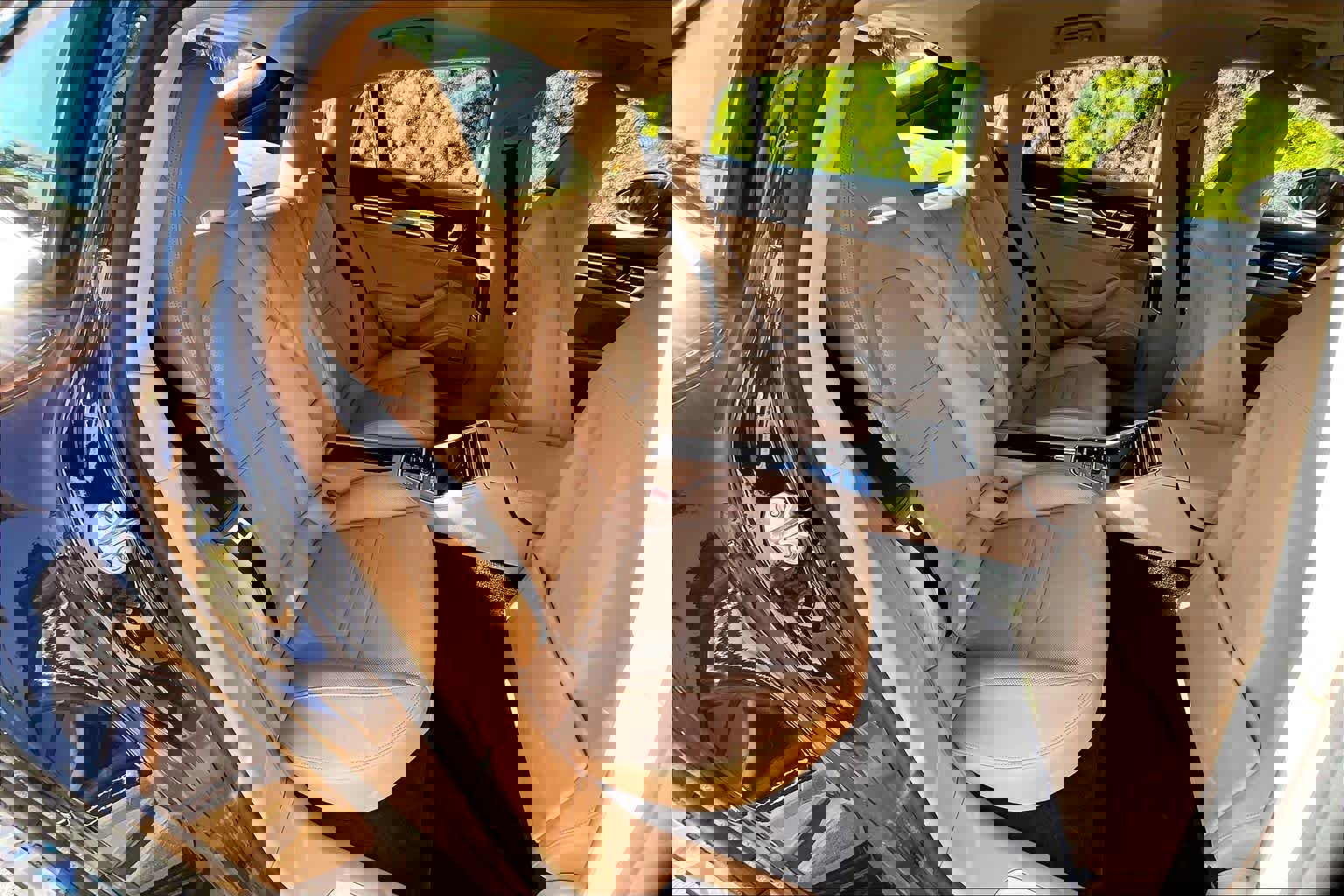 Used 2018 Porsche Panamera image 19