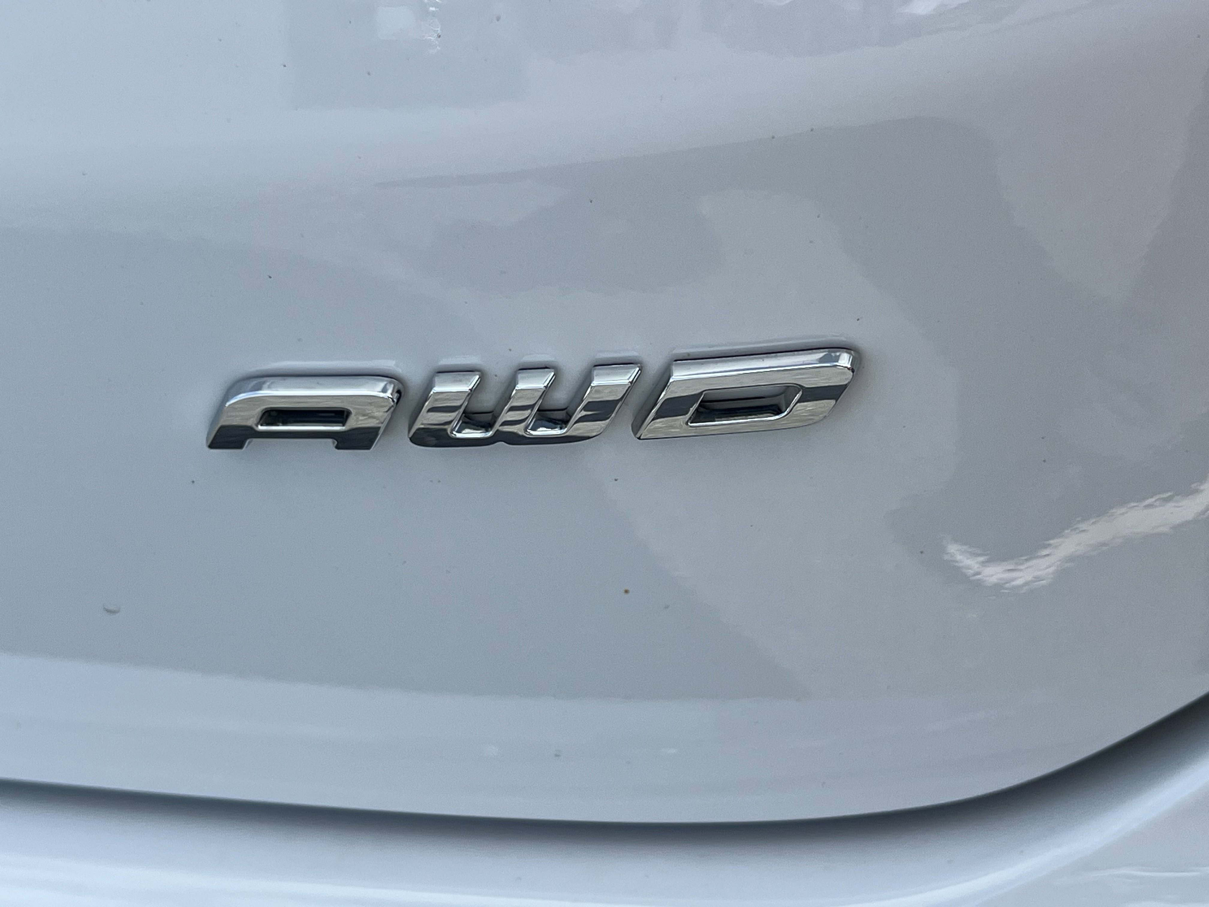 Used 2024 Ford Edge SEL w/ Convenience Package image 12