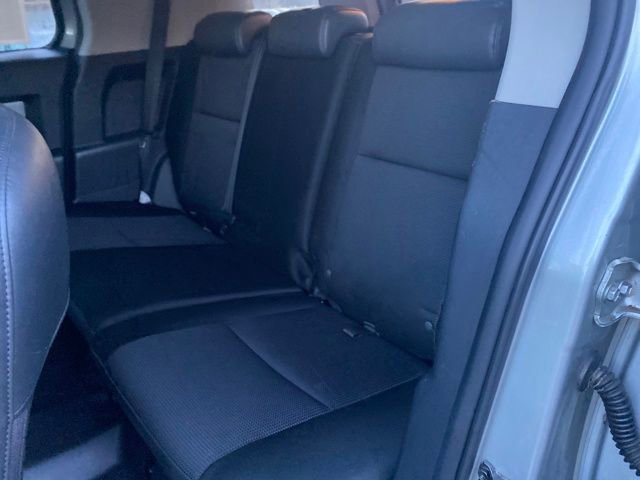 Used 2010 Toyota FJ Cruiser 4WD image 16