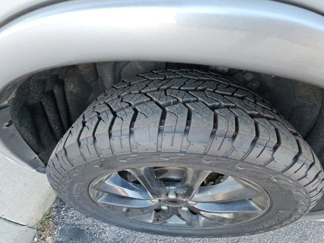 Used 2018 Dodge Durango R/T w/ Technology Group image 12