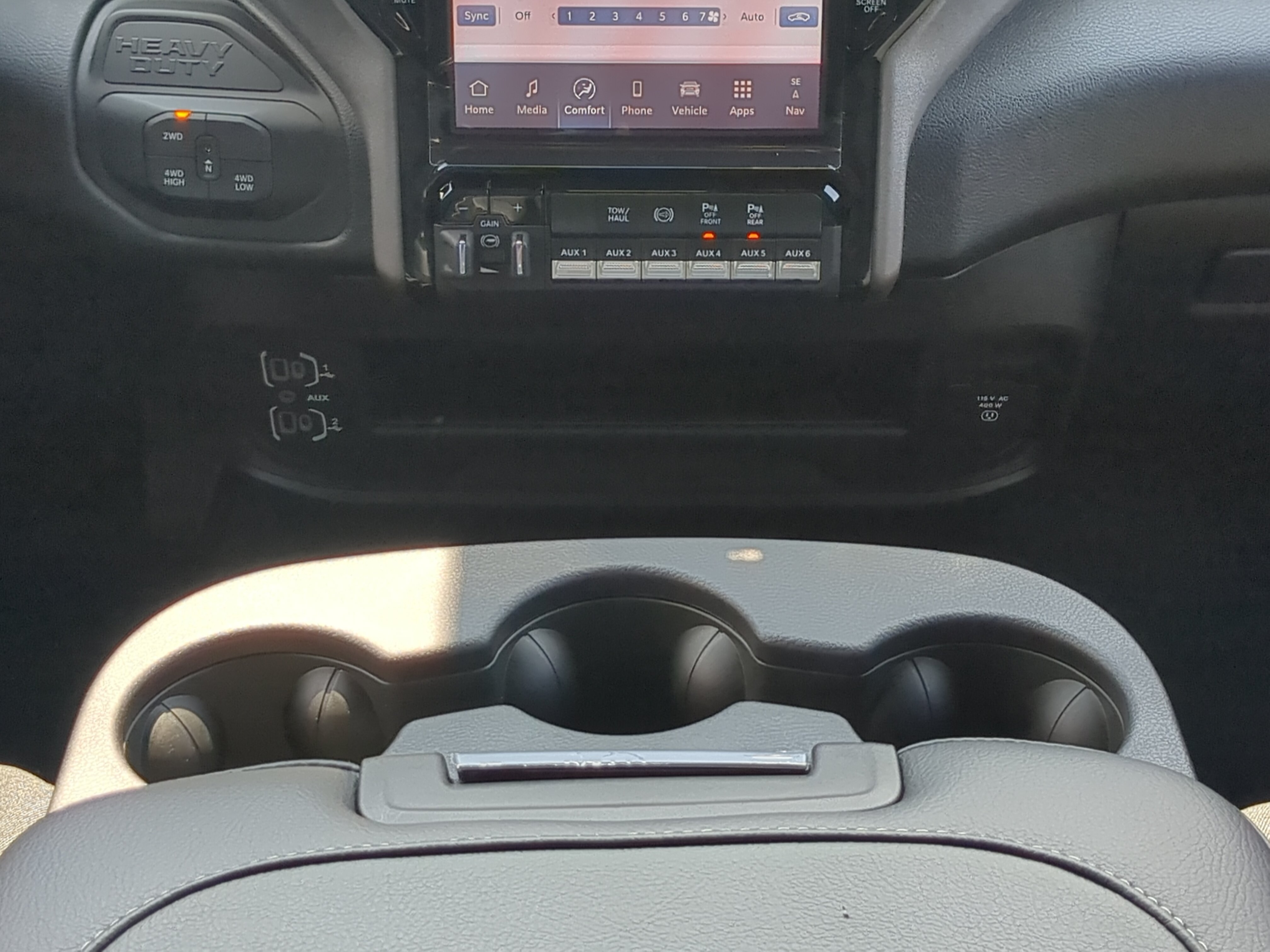 New 2026 RAM 2500 Tradesman AWD/4WD image 18