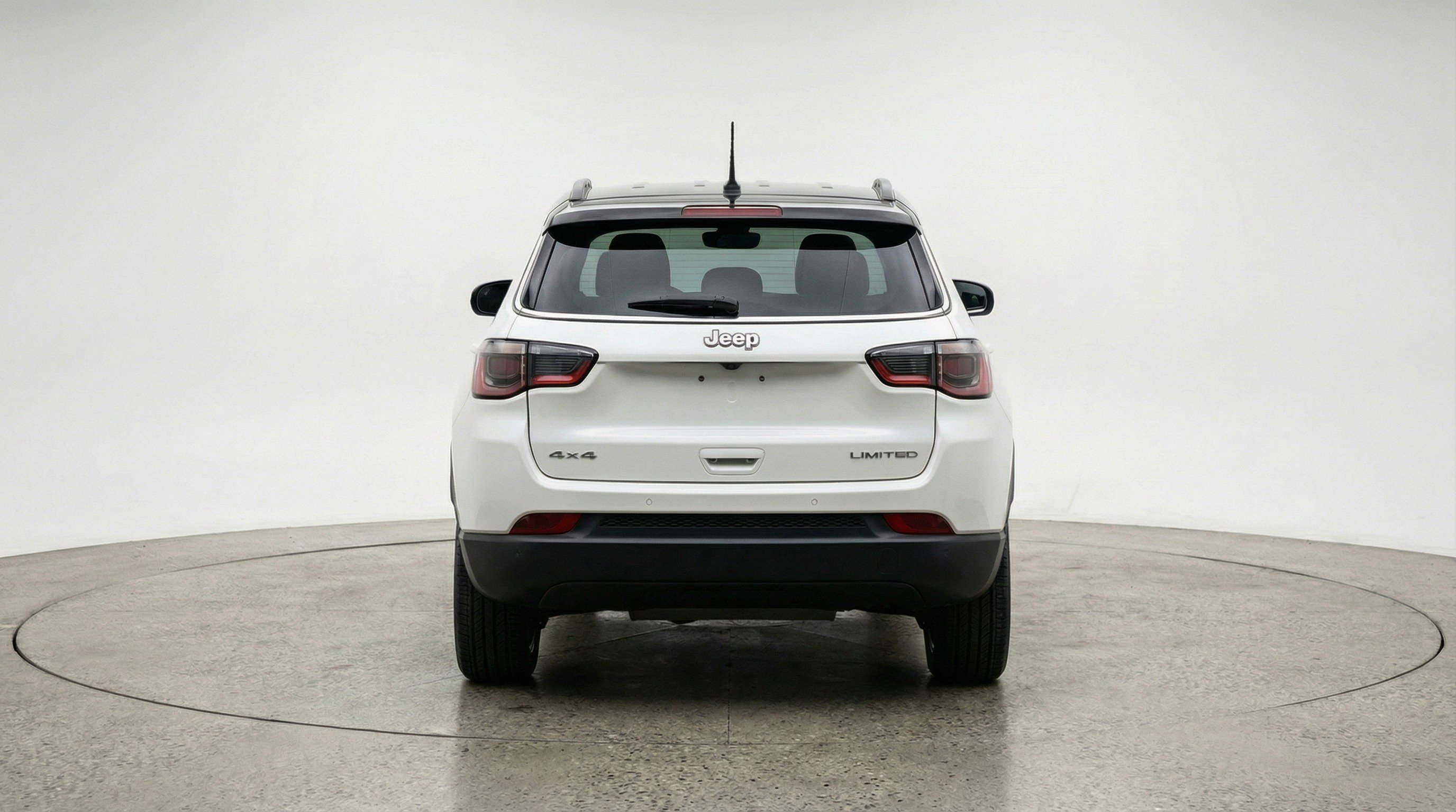 Used 2025 Jeep Compass Limited image 7