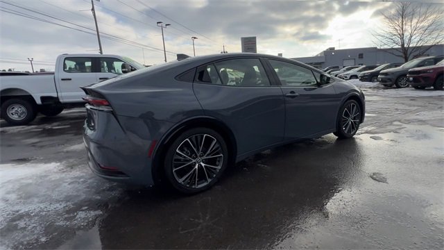 Used 2024 Toyota Prius XLE image 8