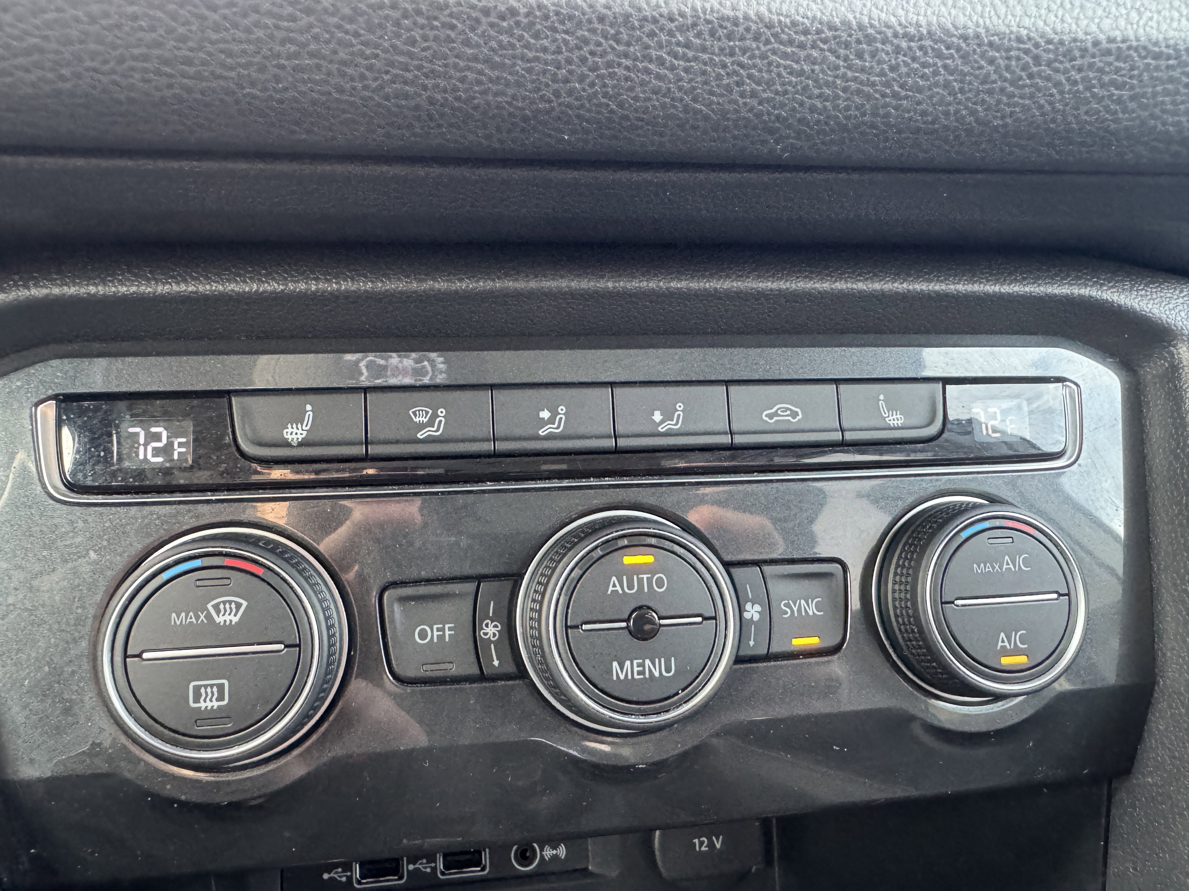 Used 2019 Volkswagen Tiguan SEL image 28