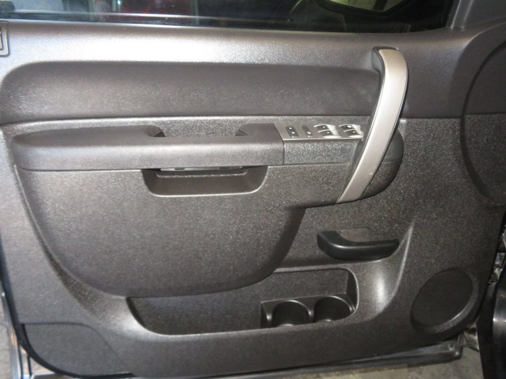 Used 2013 Chevrolet Silverado 1500 LT w/ All-Star Edition RWD image 17
