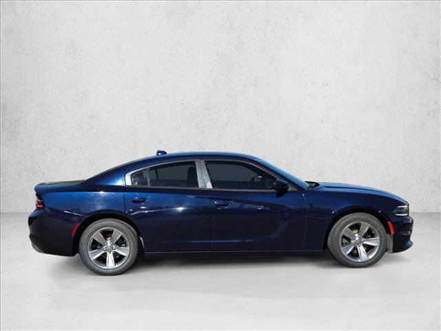 Used 2015 Dodge Charger SXT video 3