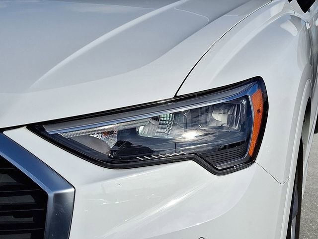 Used 2020 Audi Q3 2.0T Premium image 11