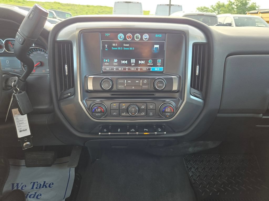 Used 2018 Chevrolet Silverado 1500 LT w/ All Star Edition AWD/4WD image 22