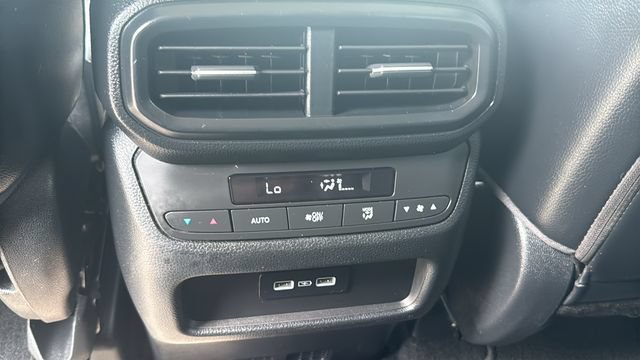 Used 2023 Honda Pilot Touring image 29