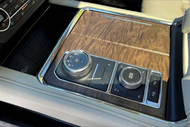 Used 2020 Ford Expedition Max Platinum AWD/4WD image 17