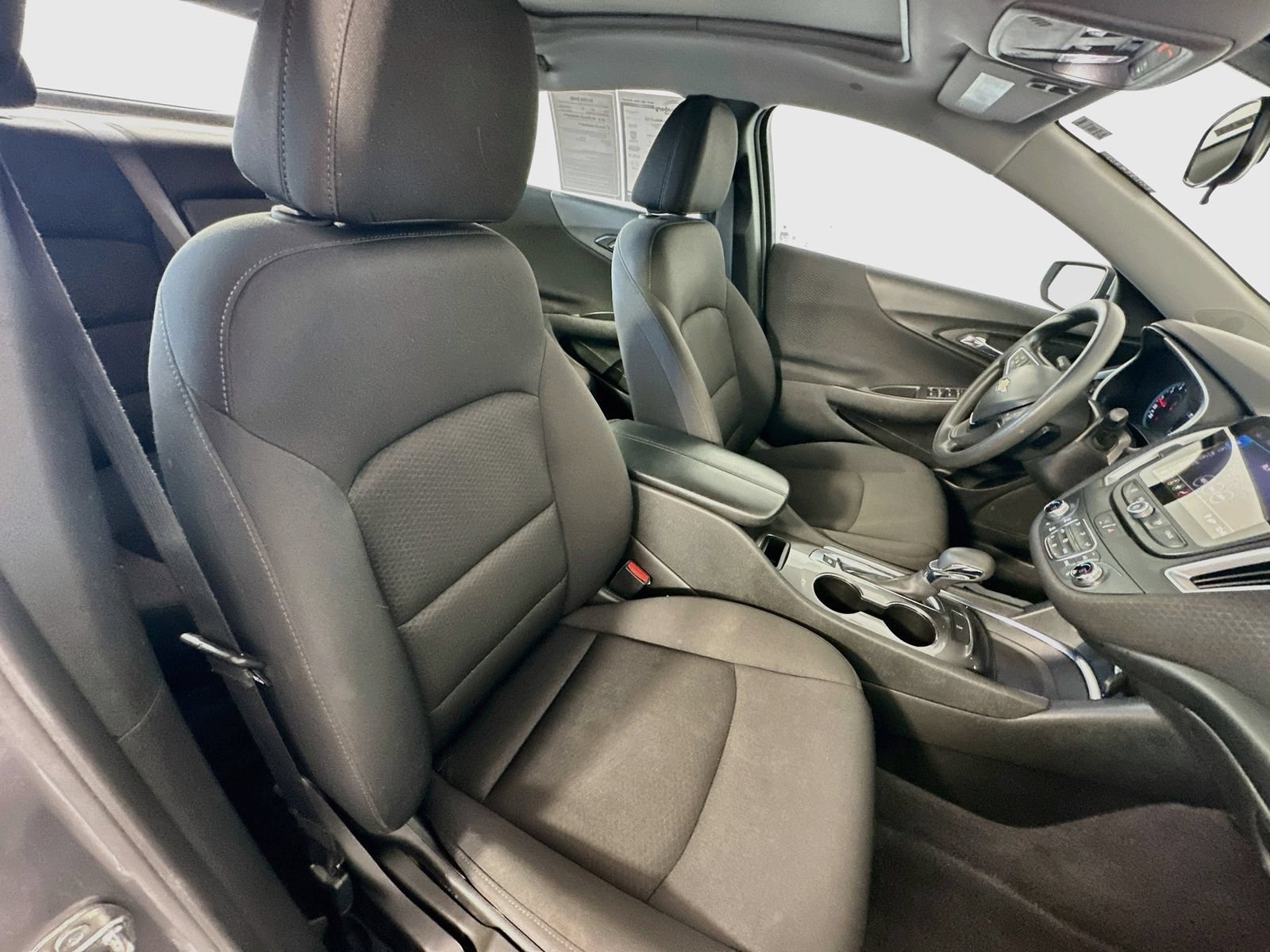 Used 2023 Chevrolet Malibu LT FWD image 27