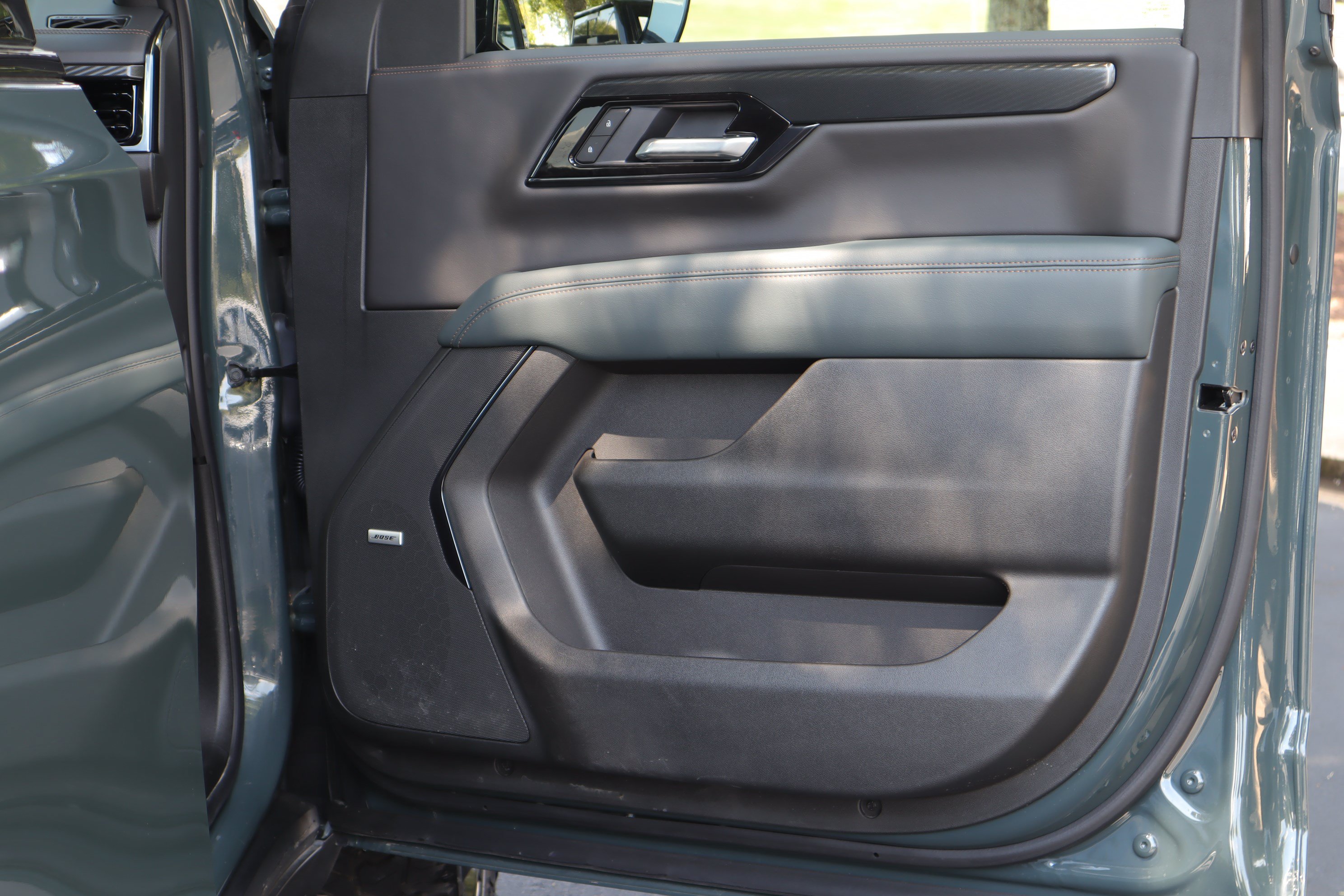 Used 2026 GMC Yukon AT4 AWD/4WD image 28