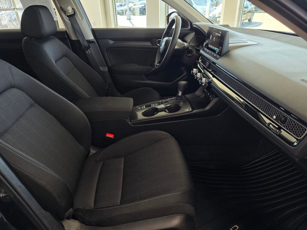 Used 2025 Honda Civic LX image 43