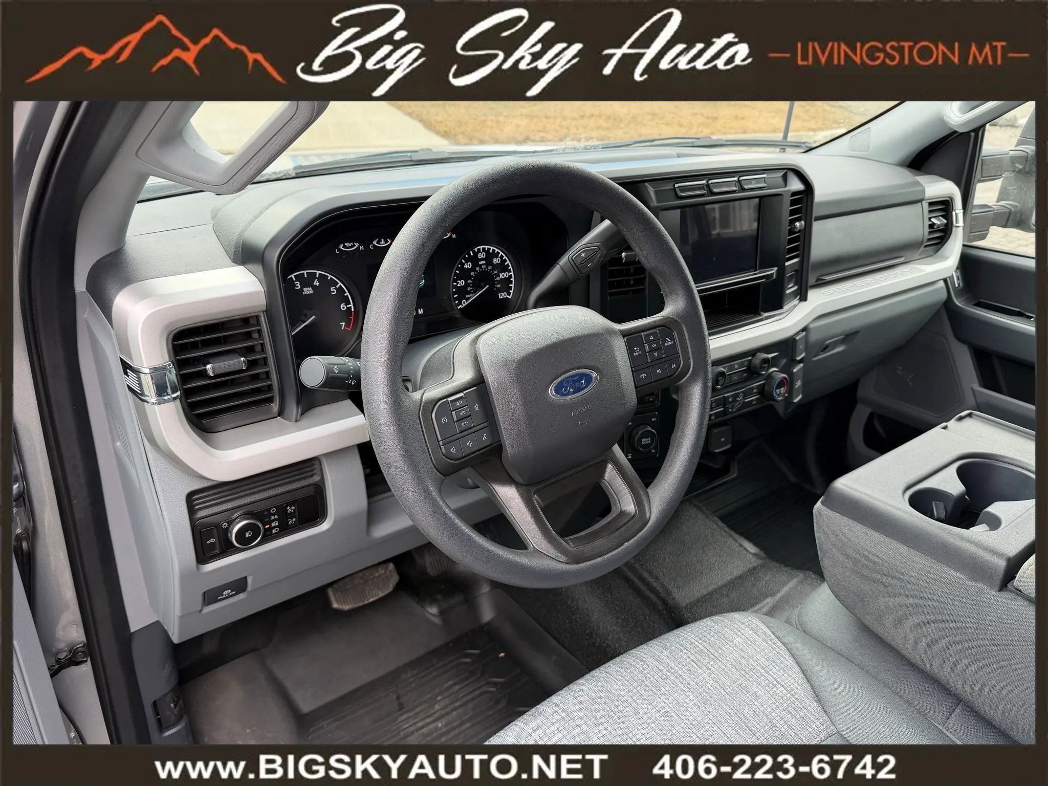 Used 2023 Ford F250 XLT w/ Camper Package image 14