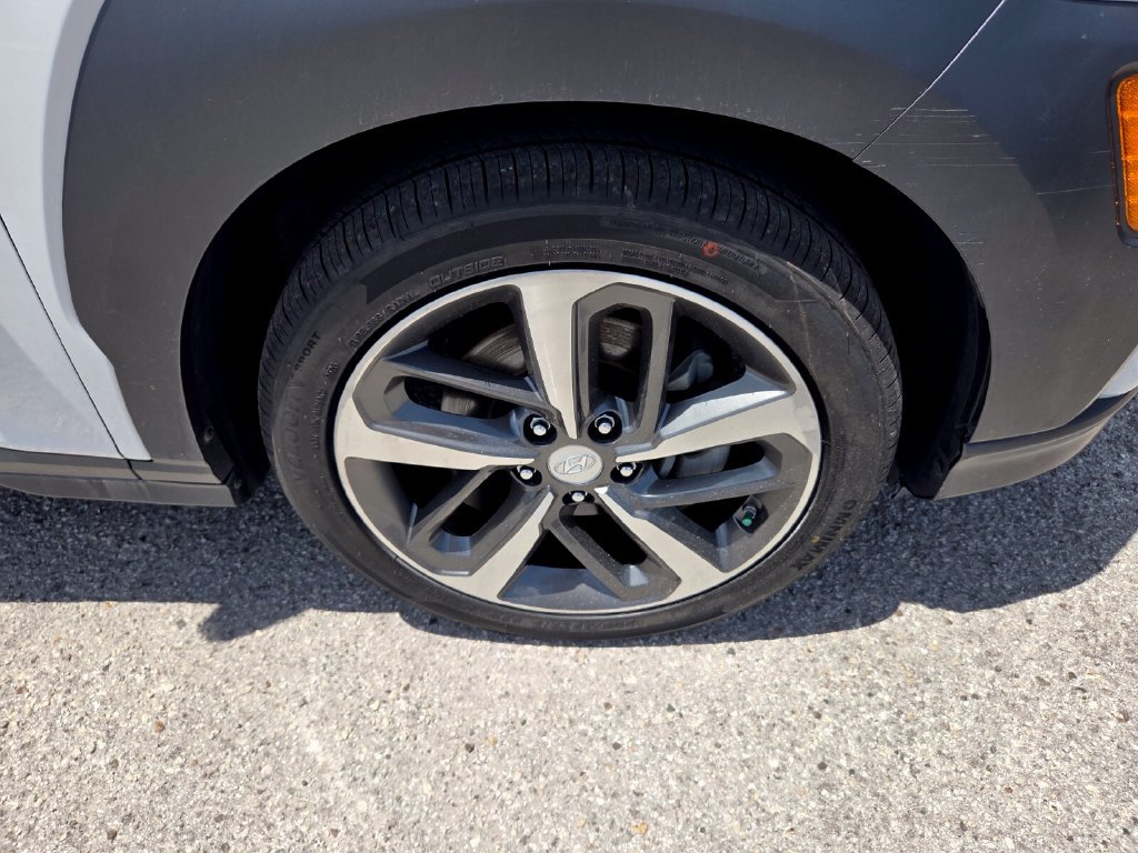 Used 2021 Hyundai Kona Ultimate FWD image 18