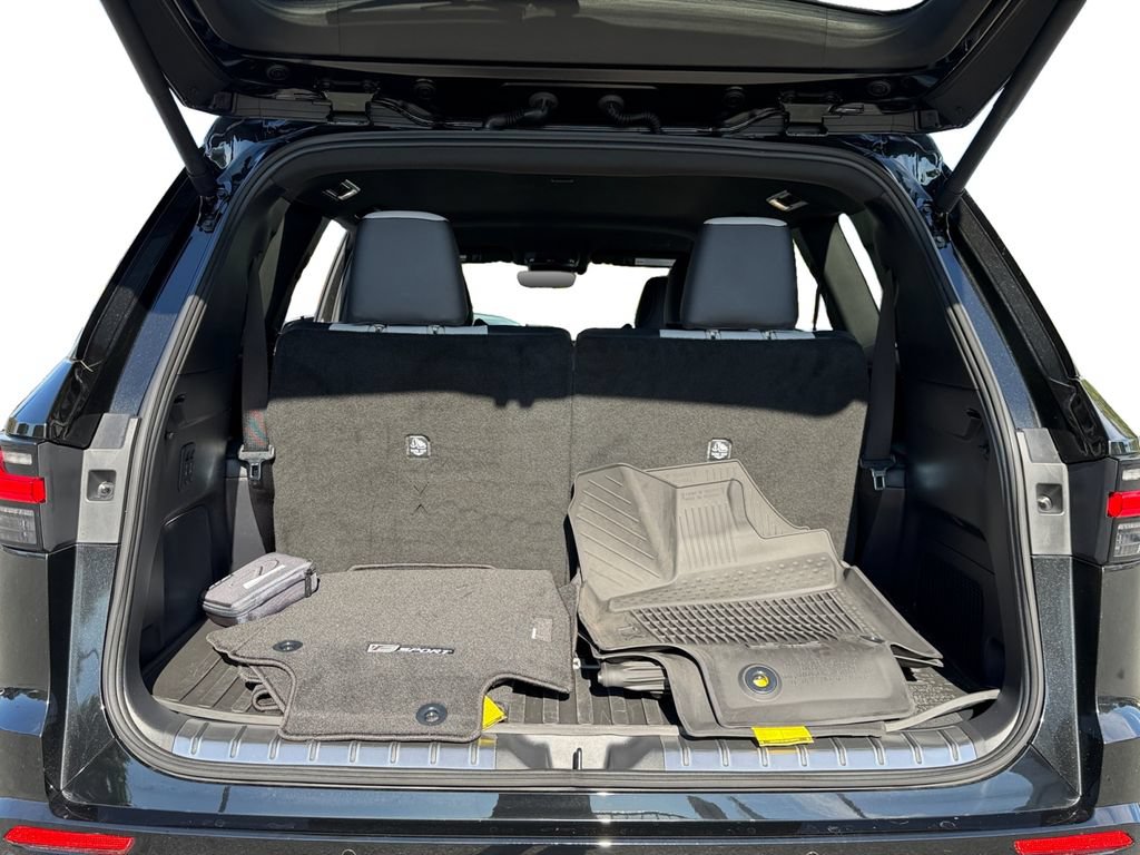 Certified 2026 Lexus TX 500h AWD w/ Technology Package image 11