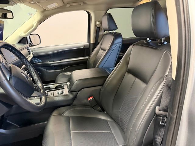 Used 2023 Ford Expedition Max XLT AWD/4WD image 16