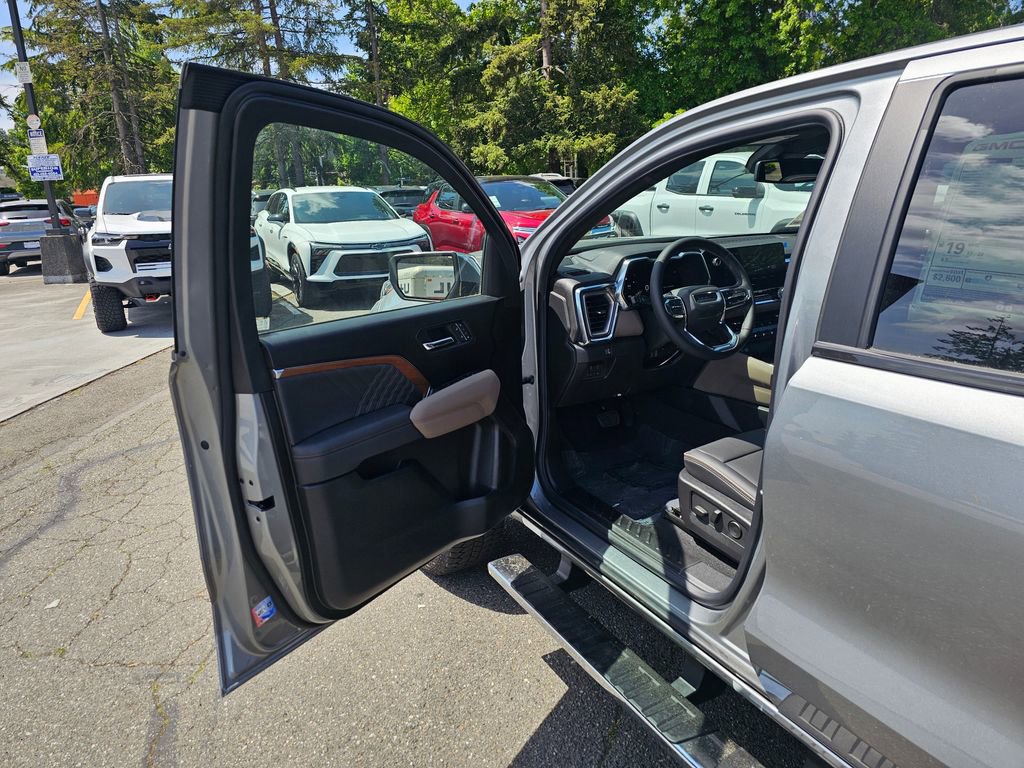 New 2026 GMC Canyon Denali AWD/4WD image 19