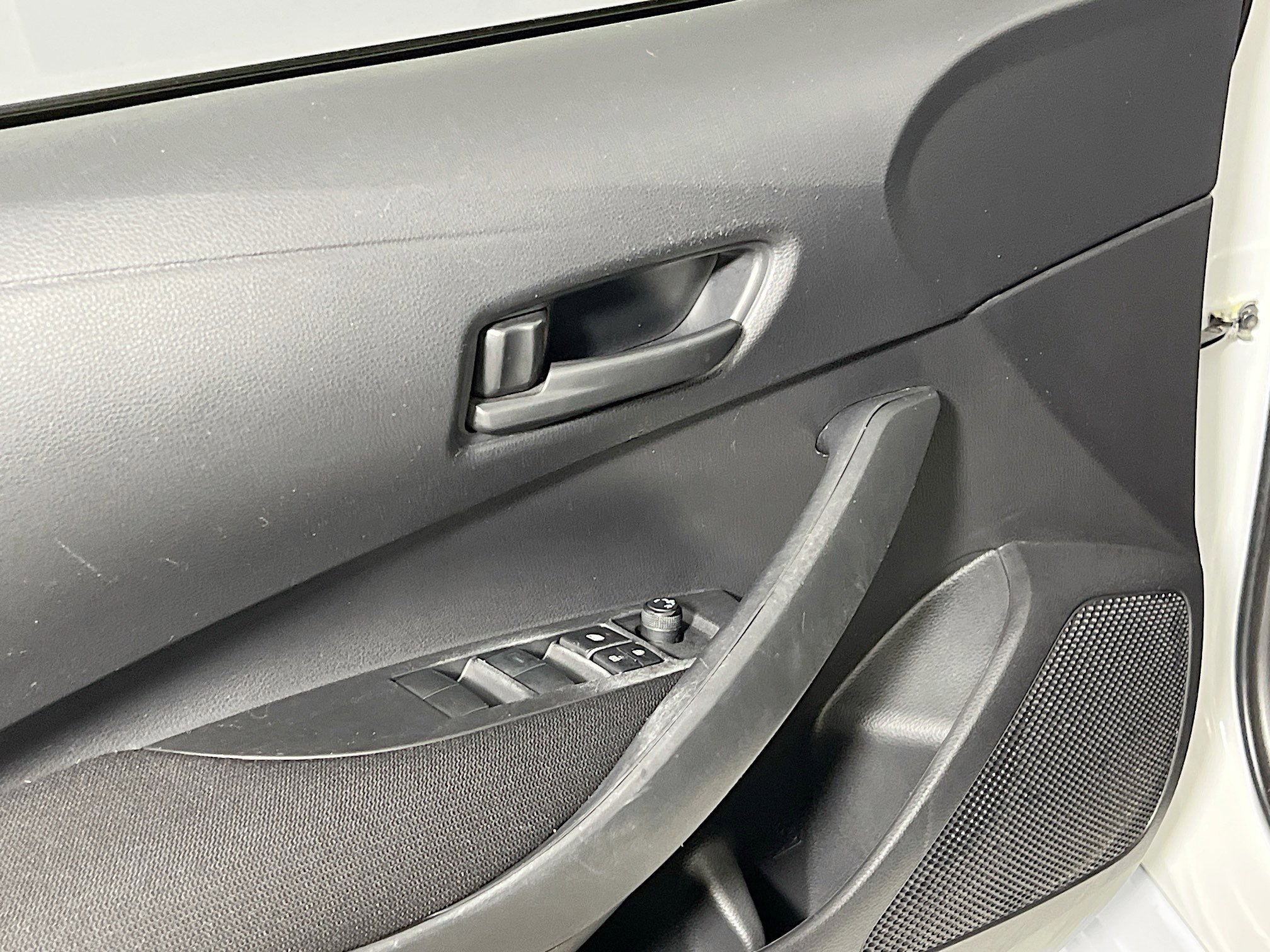 Used 2023 Toyota Corolla LE w/ LE Premium Package image 17