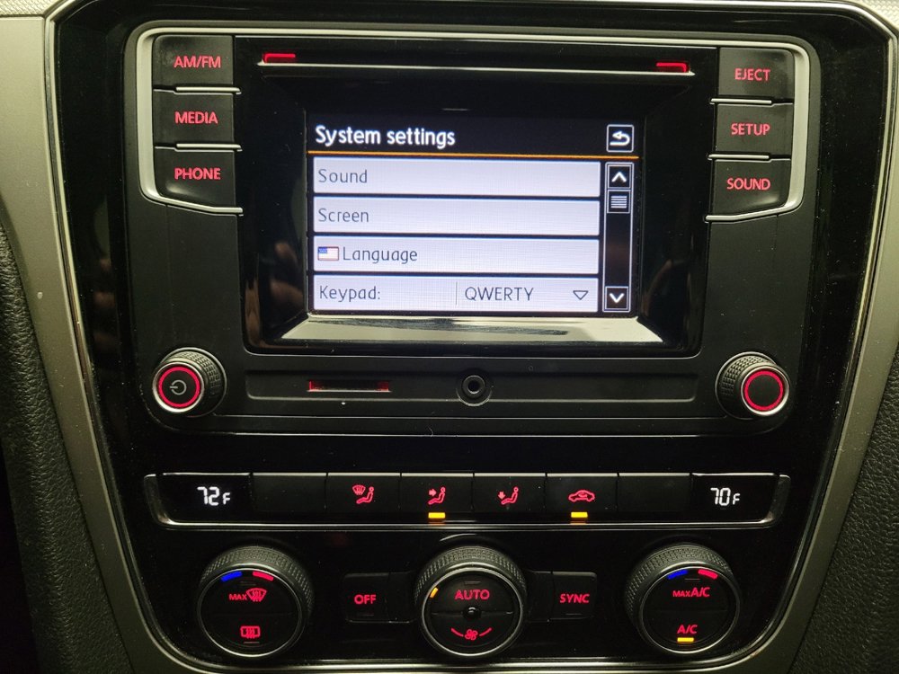 Used 2016 Volkswagen Passat 1.8T S image 25