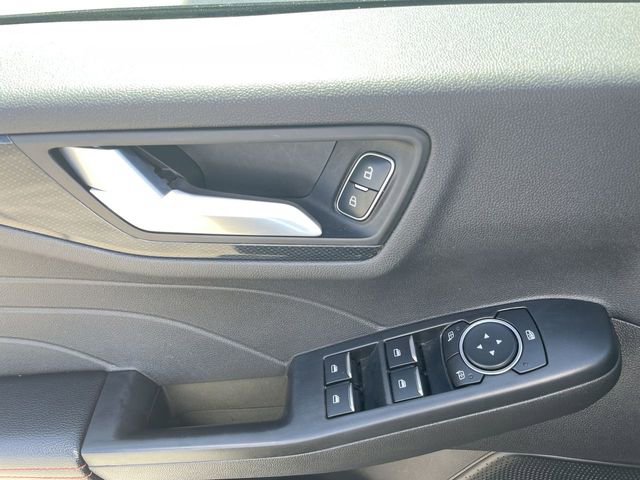 Used 2025 Ford Escape ST-Line FWD image 22