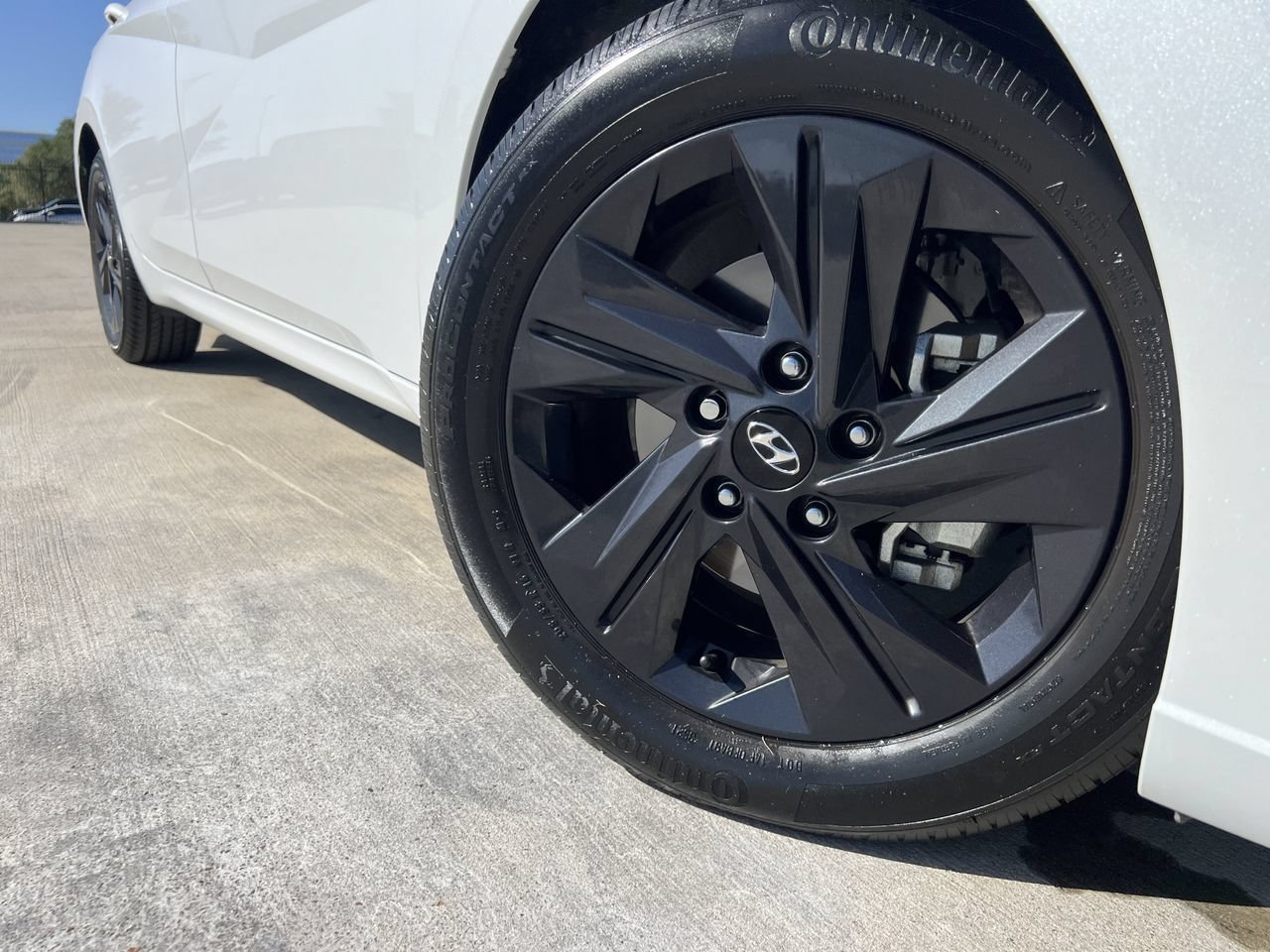 Used 2022 Hyundai Elantra SEL w/ Convenience Package FWD image 6