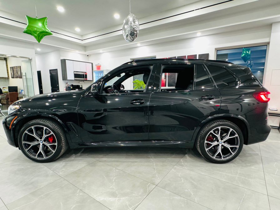 Used 2022 BMW X5 sDrive40i w/ M Sport Package image 4