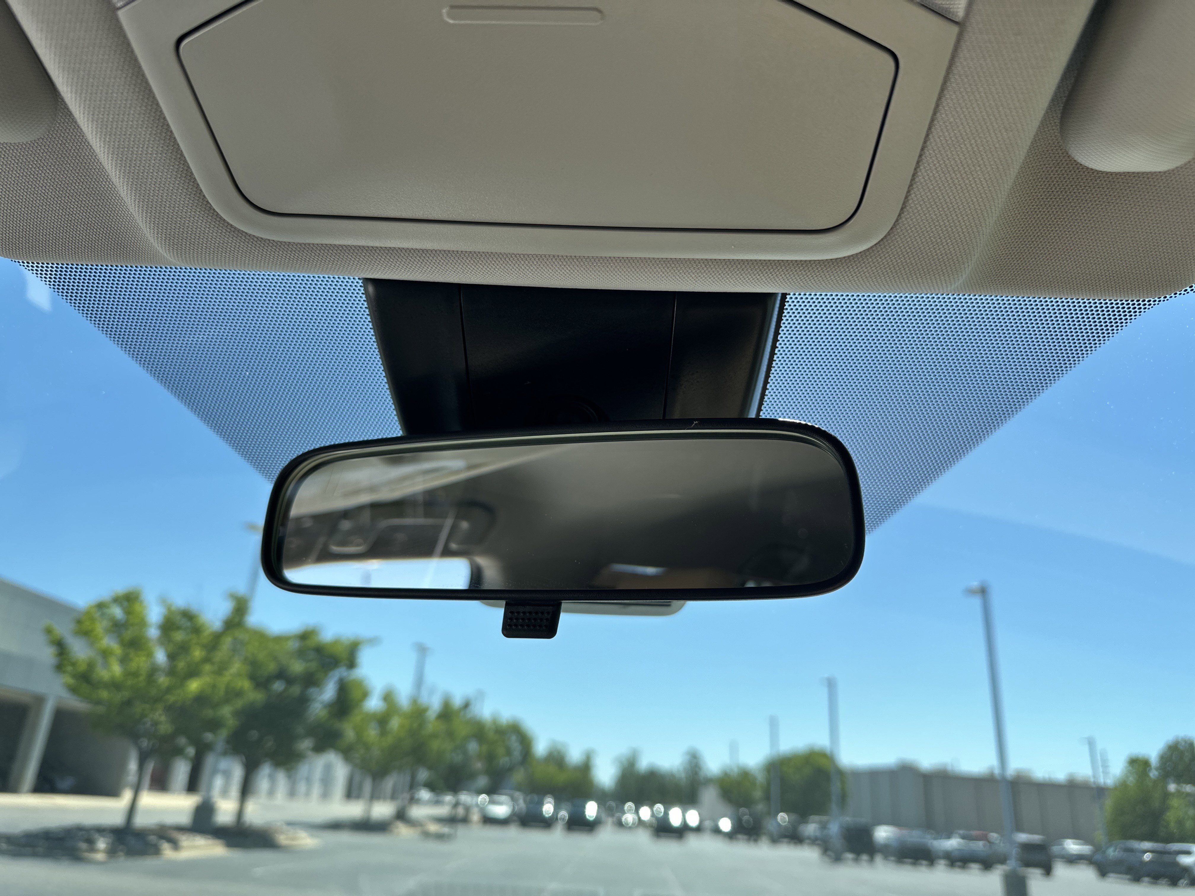 Certified 2025 Toyota RAV4 LE AWD/4WD image 27