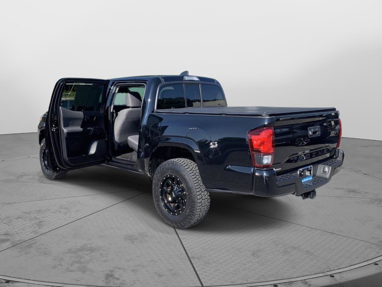 Used 2022 Toyota Tacoma SR AWD/4WD image 30