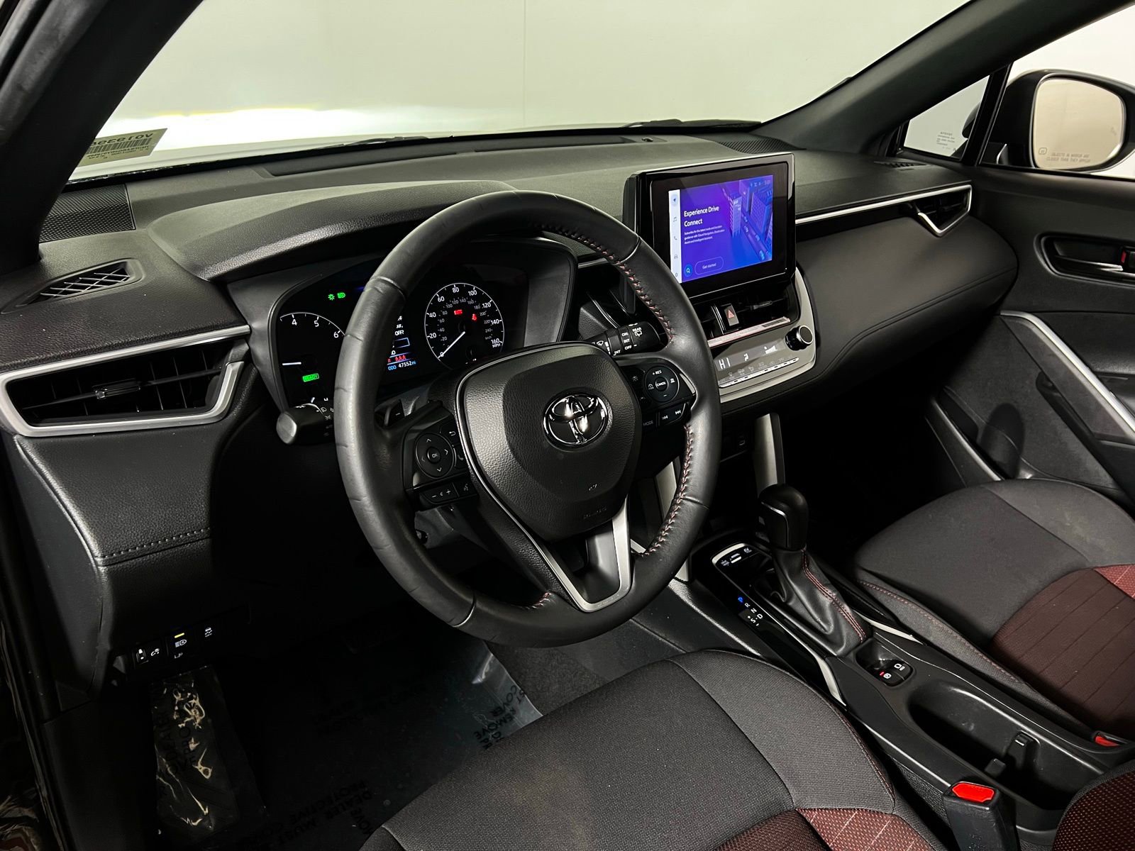 Certified 2024 Toyota Corolla Cross AWD Hybrid image 12