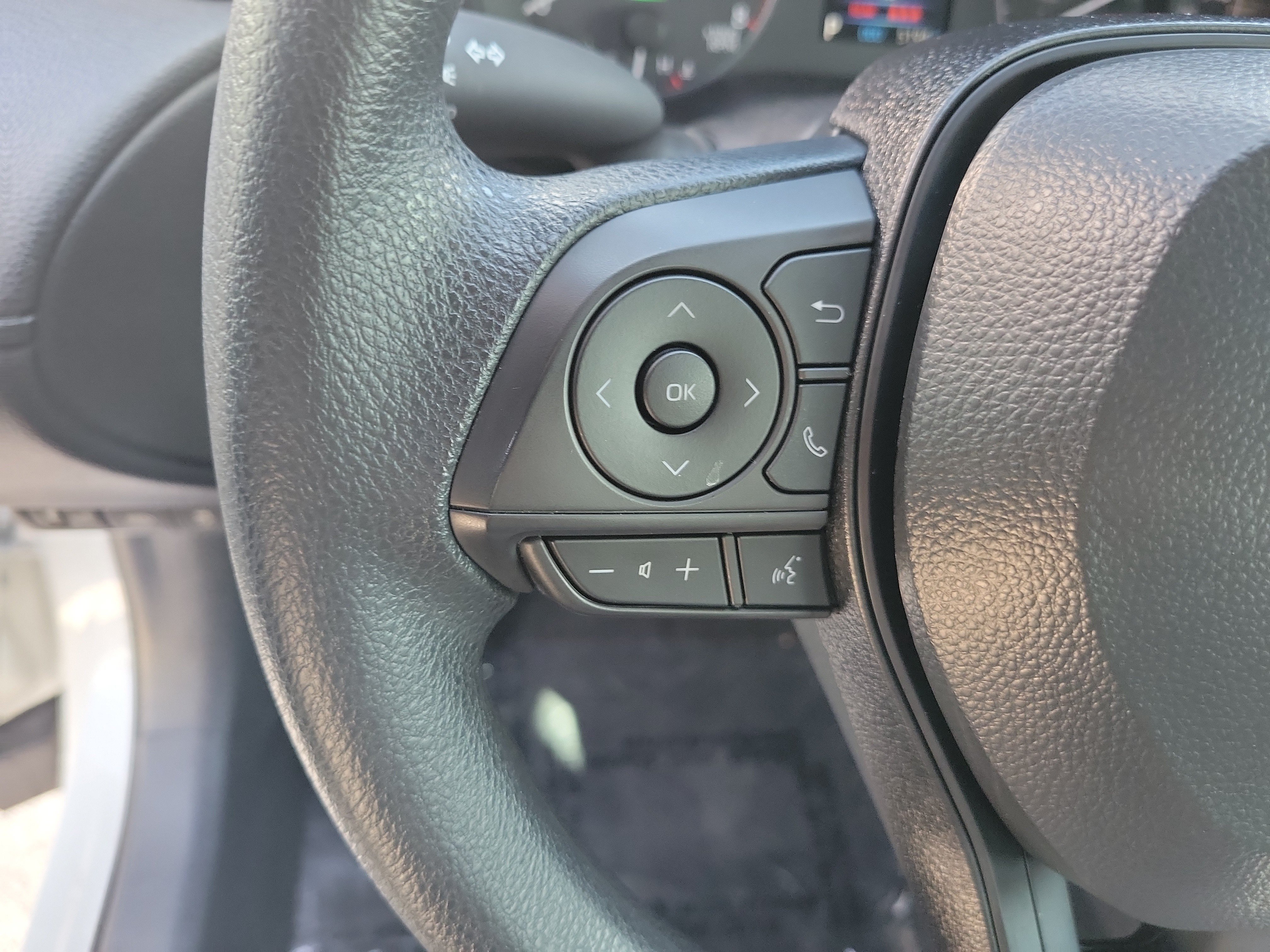 Certified 2025 Toyota Corolla Cross AWD Hybrid image 26