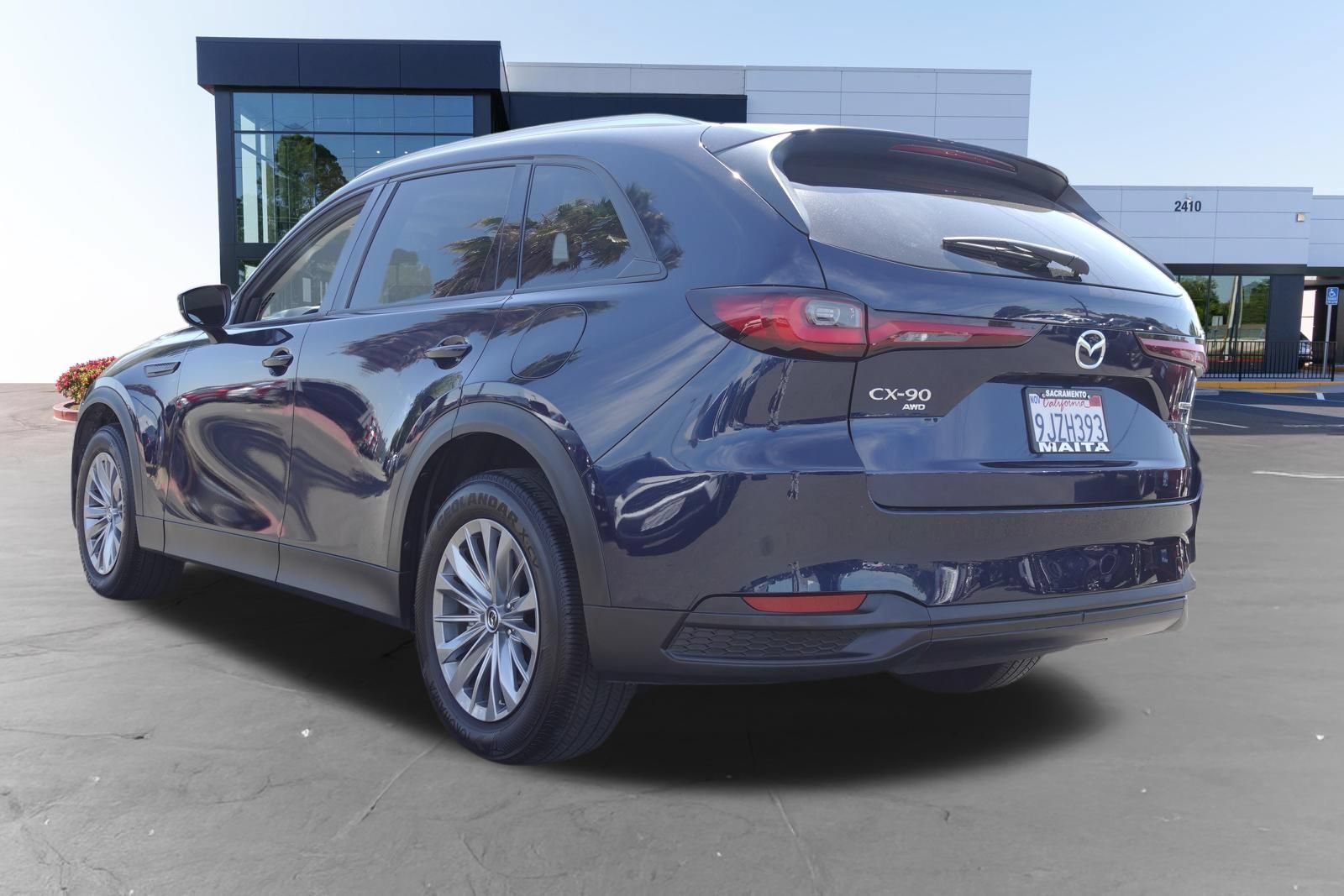 Certified 2024 MAZDA CX-90 3.3 Turbo w/ Preferred Plus AWD/4WD image 30