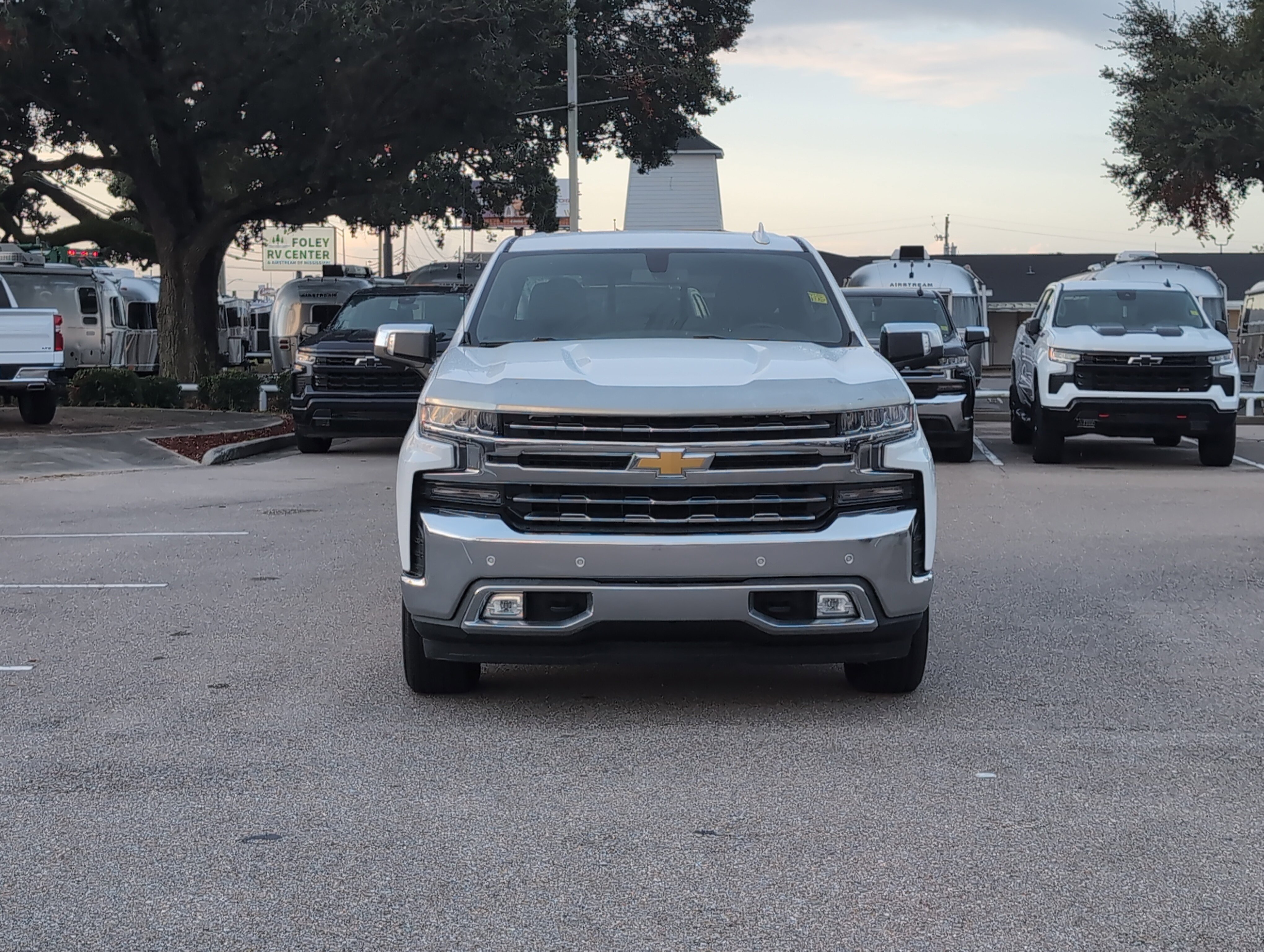 Used 2019 Chevrolet Silverado 1500 LTZ w/ LTZ Plus Package image 8