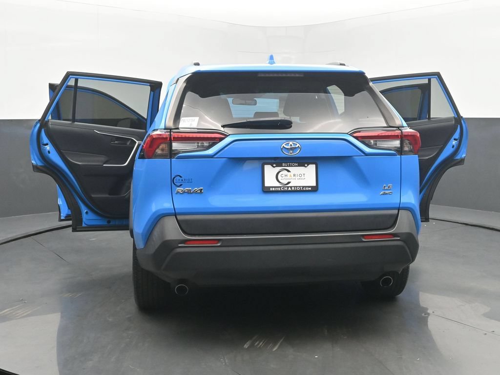 Used 2019 Toyota RAV4 LE w/ All Weather Liner Package AWD/4WD image 53