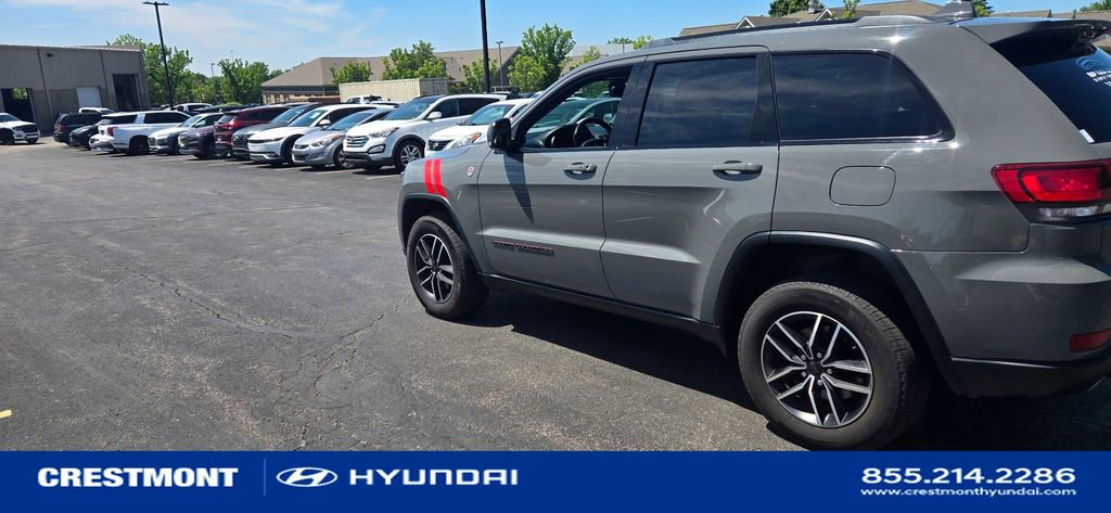 Used 2019 Jeep Grand Cherokee Trailhawk w/ Trailhawk Luxury Group AWD/4WD image 7