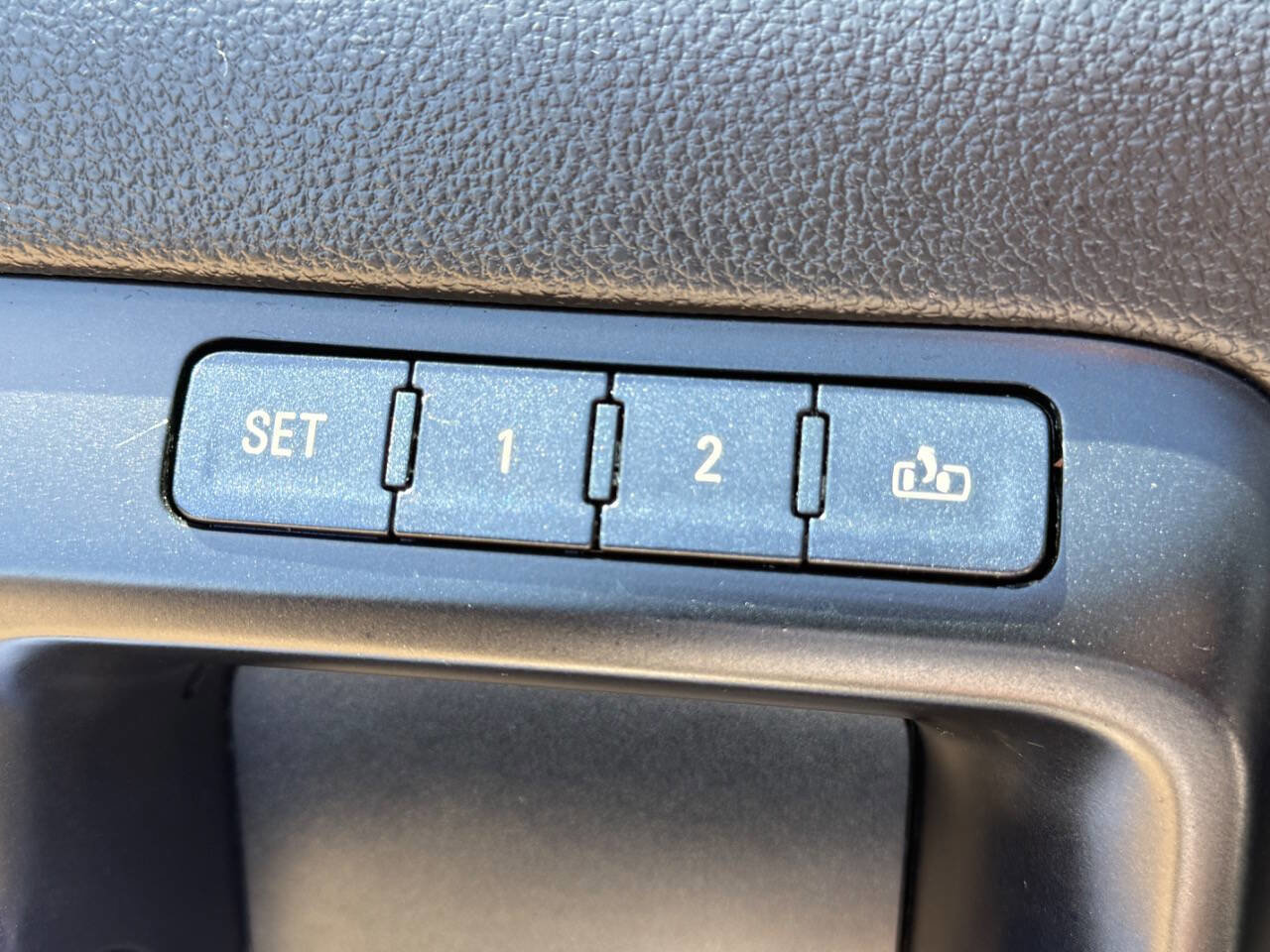 Used 2014 GMC Sierra 1500 Denali w/ Driver Alert Package image 23