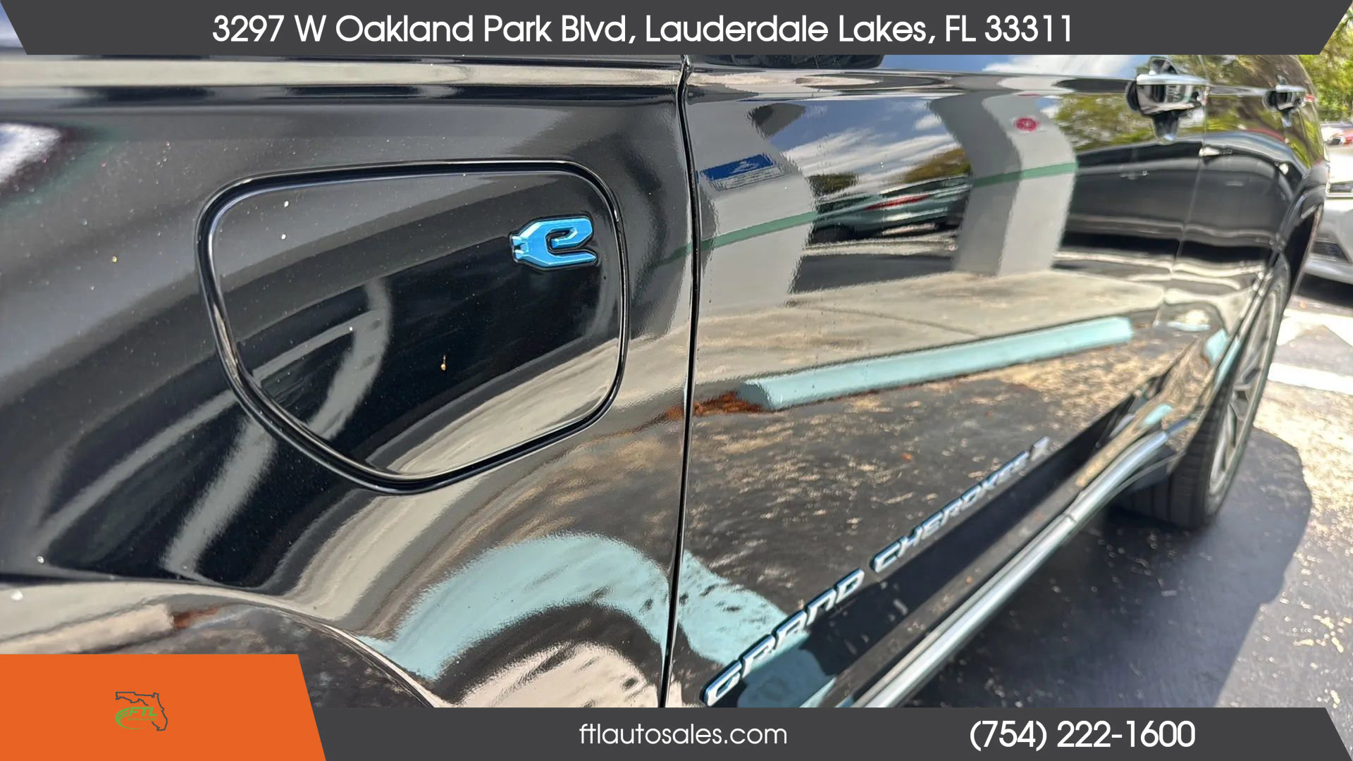 Used 2022 Jeep Grand Cherokee Summit w/ Luxury Tech Group V AWD/4WD image 20