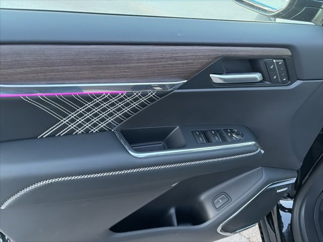 New 2026 GMC Acadia Denali w/ Super Cruise Package image 17